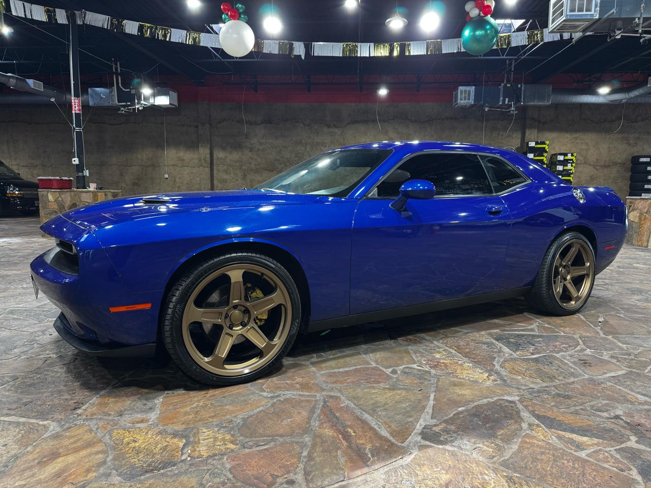 Dodge Challenger SXT Plus RWD 2018