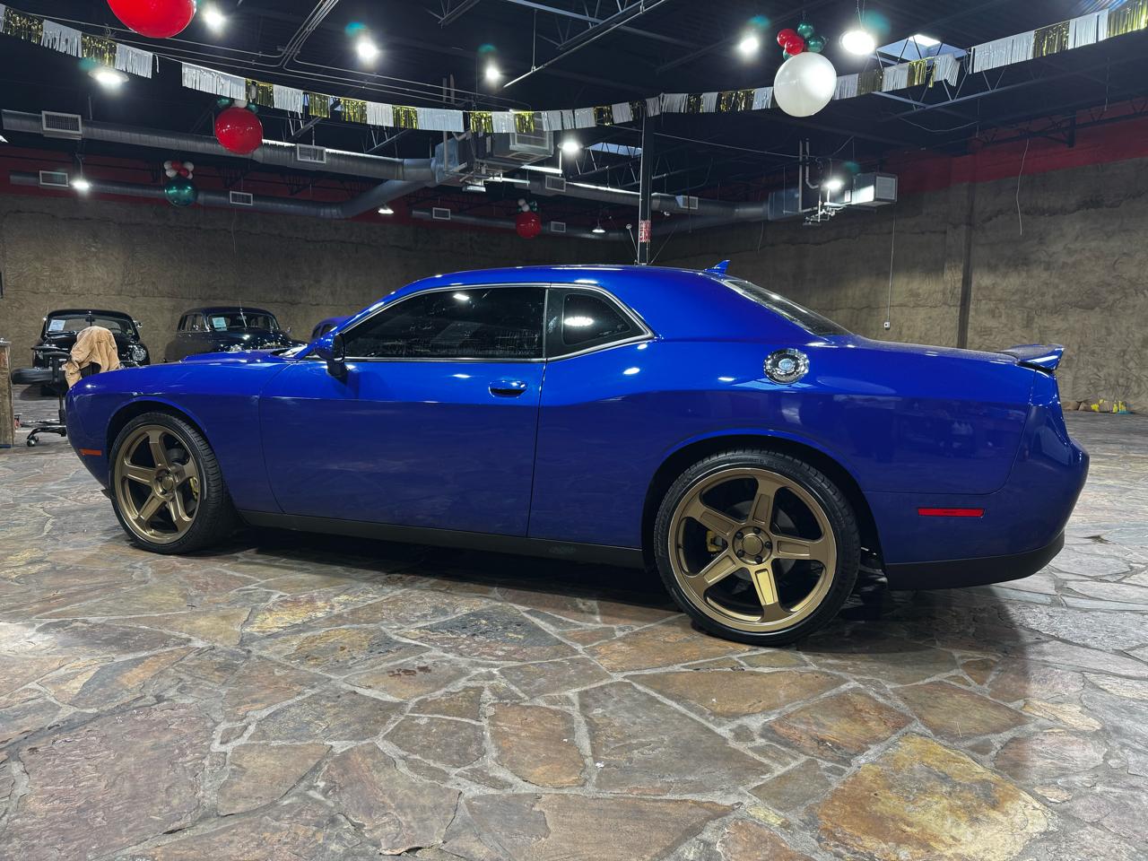 Dodge Challenger SXT Plus RWD 2018