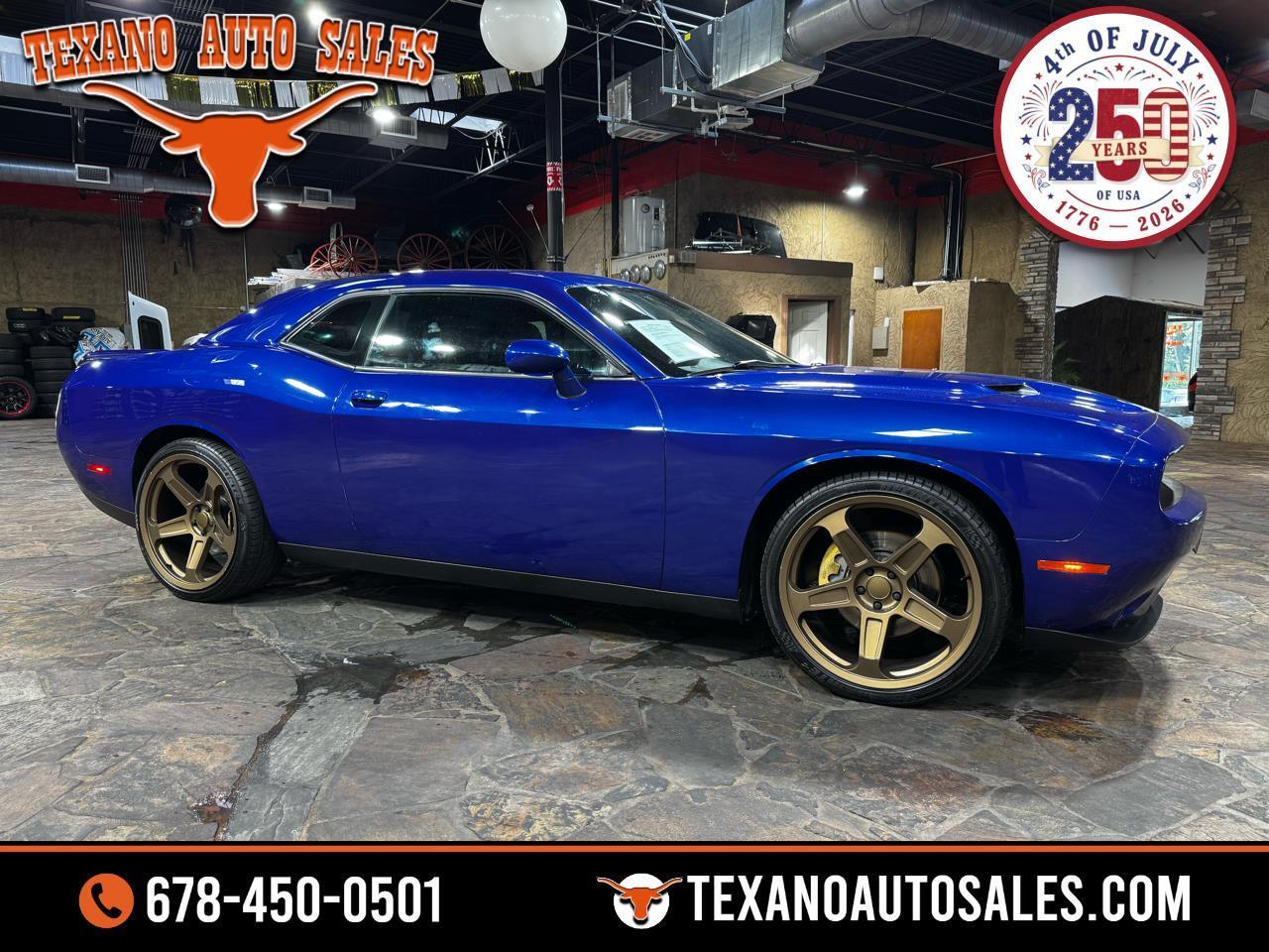 Dodge Challenger SXT Plus RWD 2018
