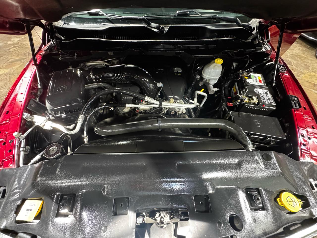 RAM 1500 4WD Crew Cab 140.5" Longhorn 2016
