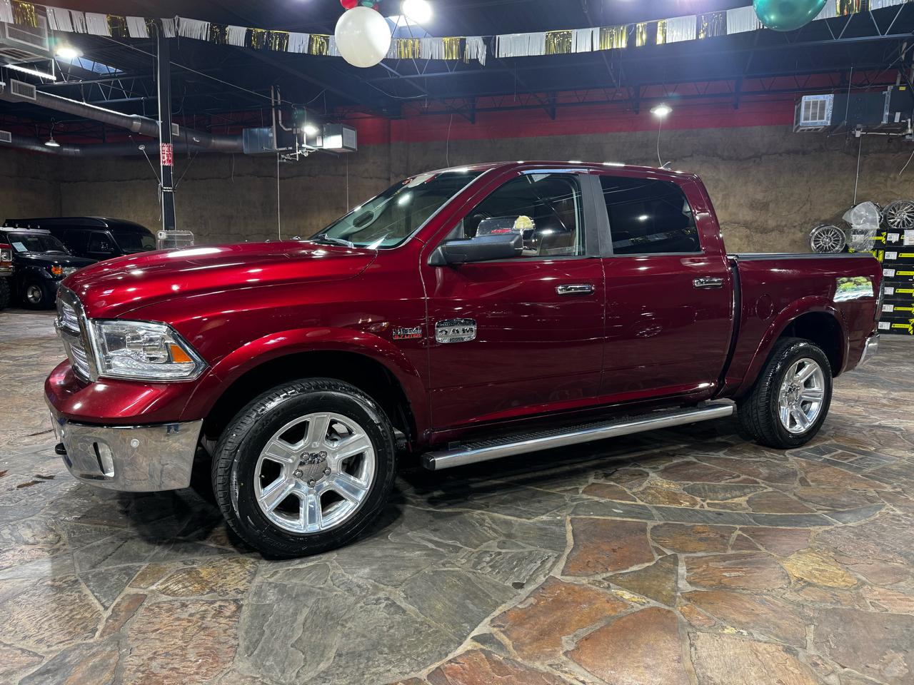 RAM 1500 4WD Crew Cab 140.5" Longhorn 2016