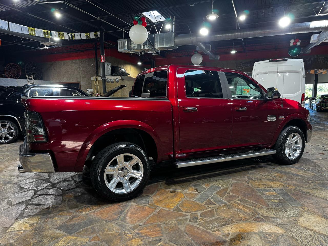RAM 1500 4WD Crew Cab 140.5" Longhorn 2016