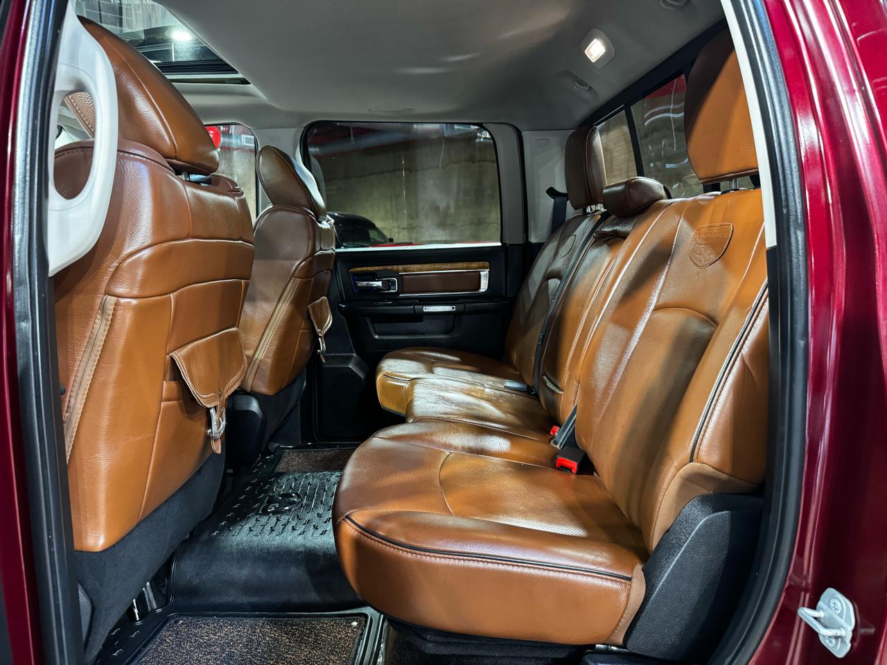 RAM 1500 4WD Crew Cab 140.5" Longhorn 2016