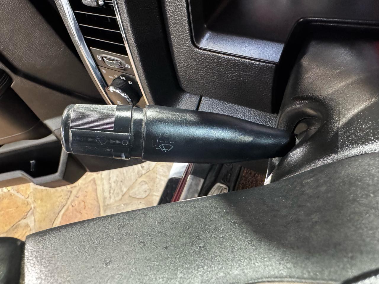 RAM 1500 4WD Crew Cab 140.5" Longhorn 2016