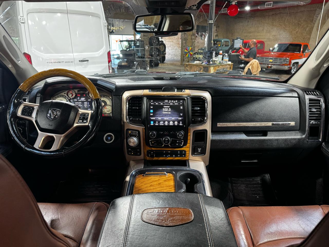 RAM 1500 4WD Crew Cab 140.5" Longhorn 2016