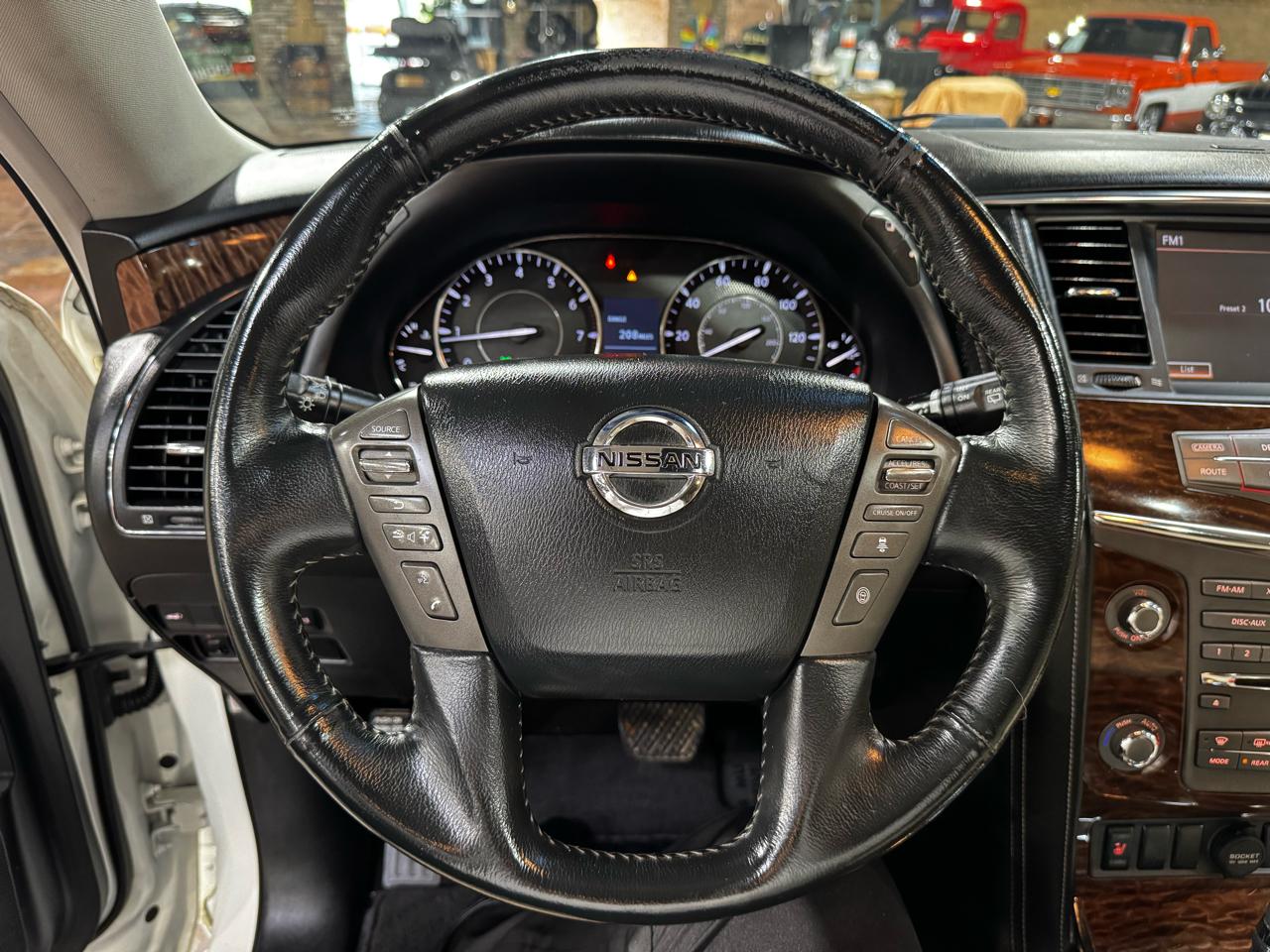Nissan Armada 4x2 SL 2017