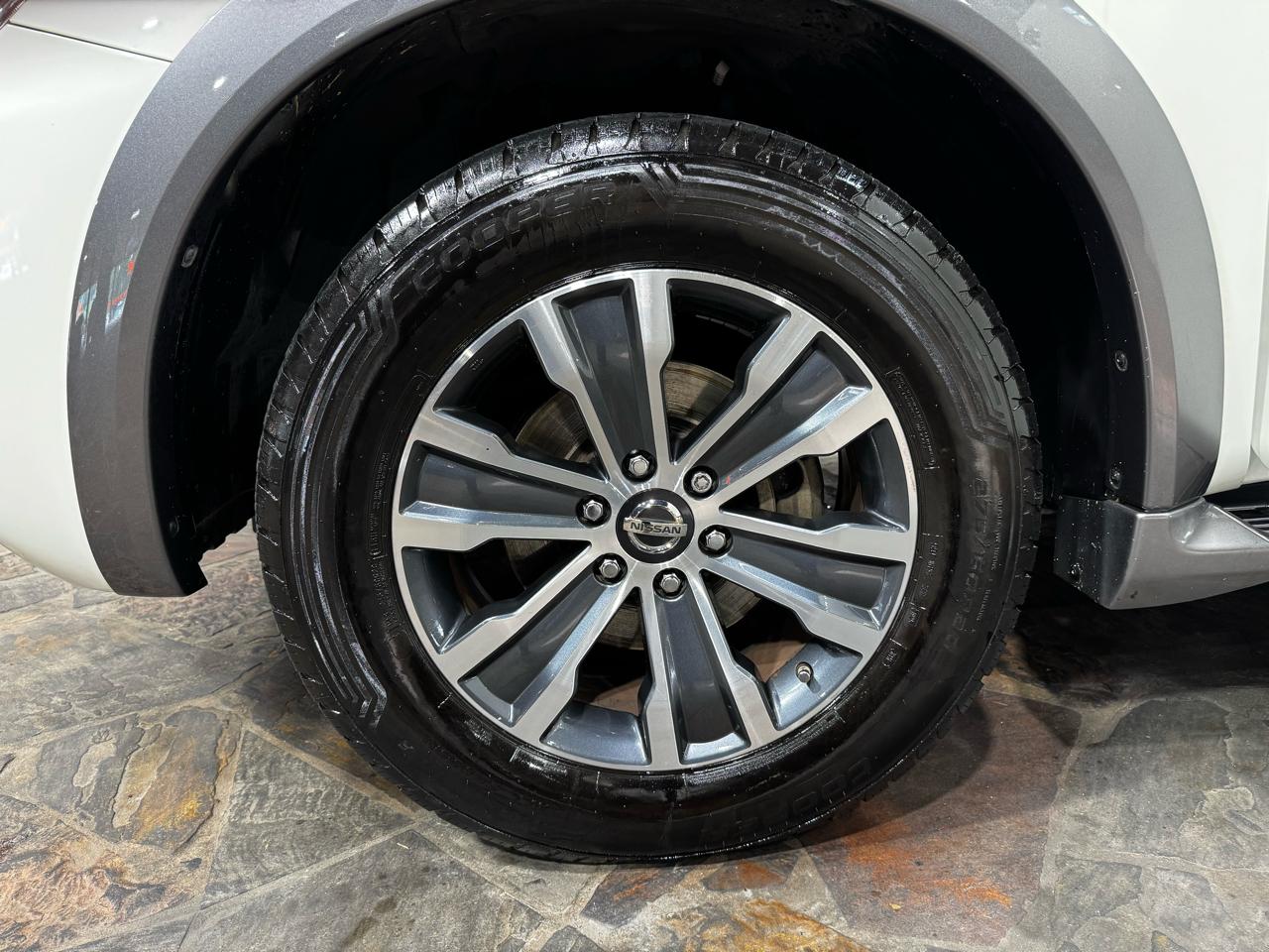 Nissan Armada 4x2 SL 2017