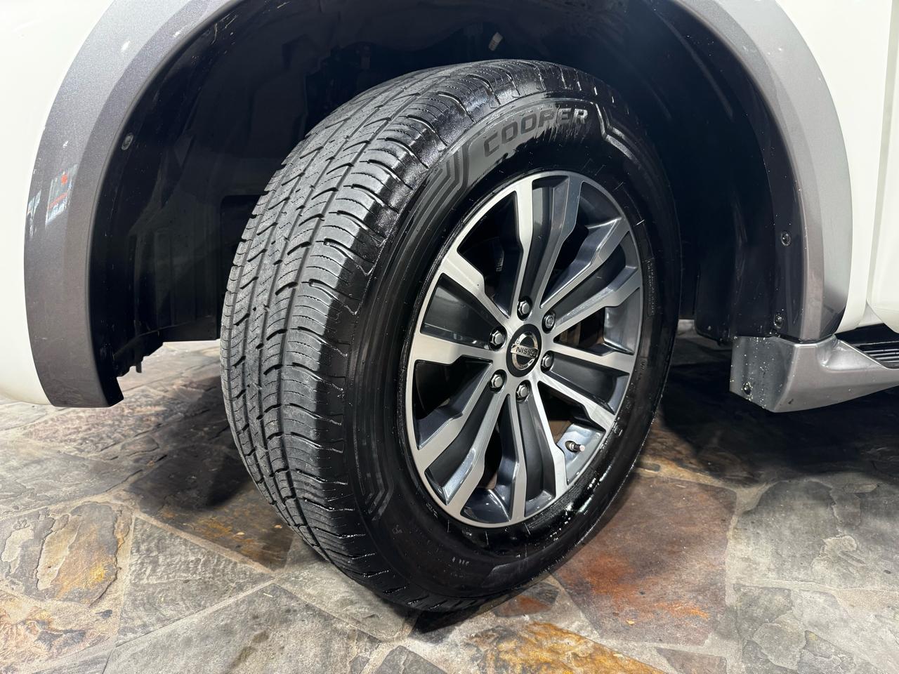 Nissan Armada 4x2 SL 2017