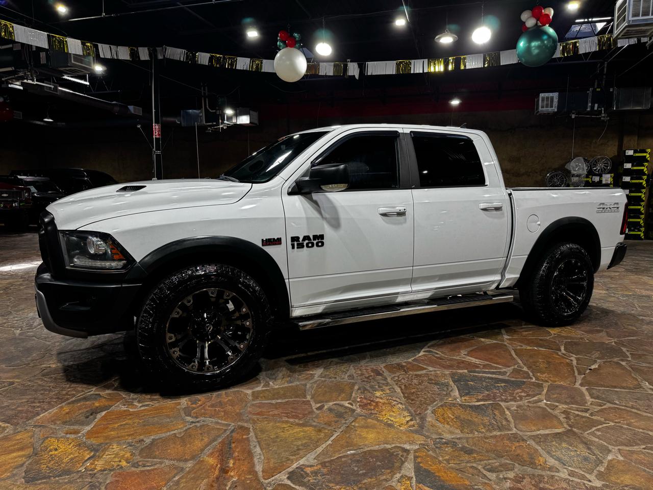RAM 1500 2WD Crew Cab 140.5" Rebel 2016