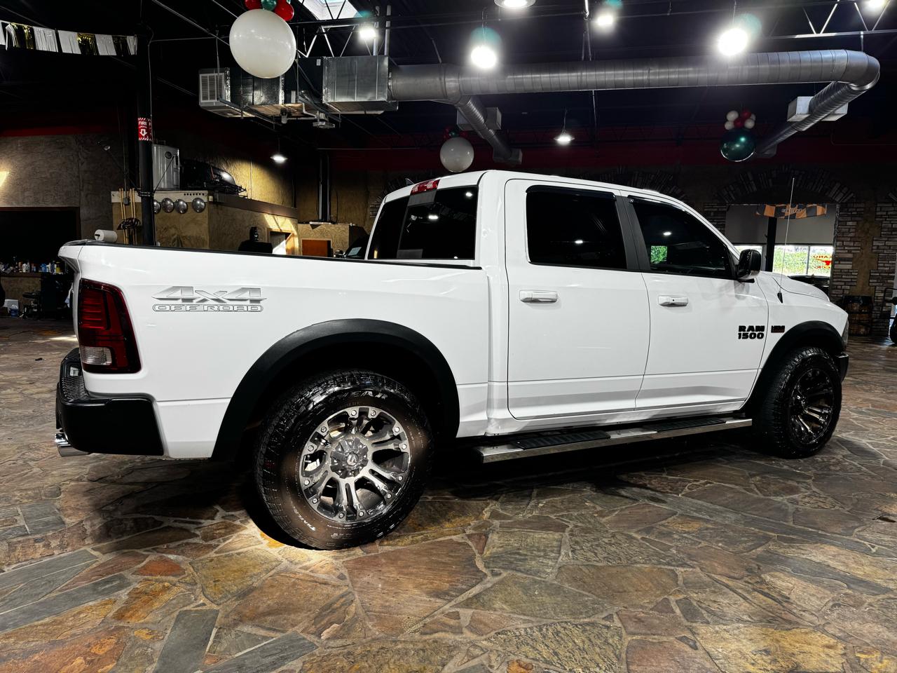 RAM 1500 2WD Crew Cab 140.5" Rebel 2016