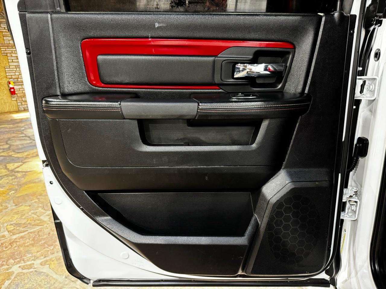 RAM 1500 2WD Crew Cab 140.5" Rebel 2016