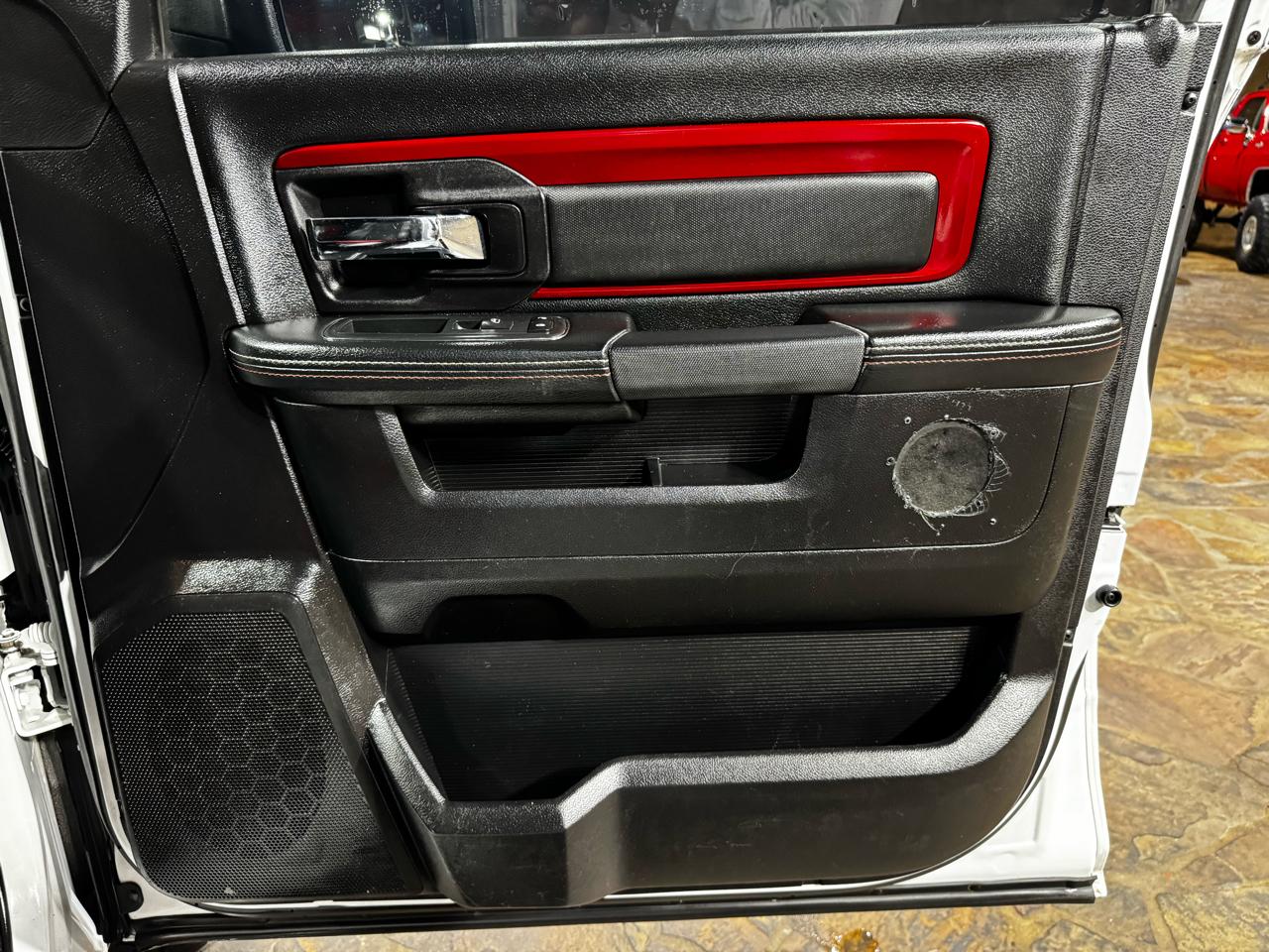 RAM 1500 2WD Crew Cab 140.5" Rebel 2016