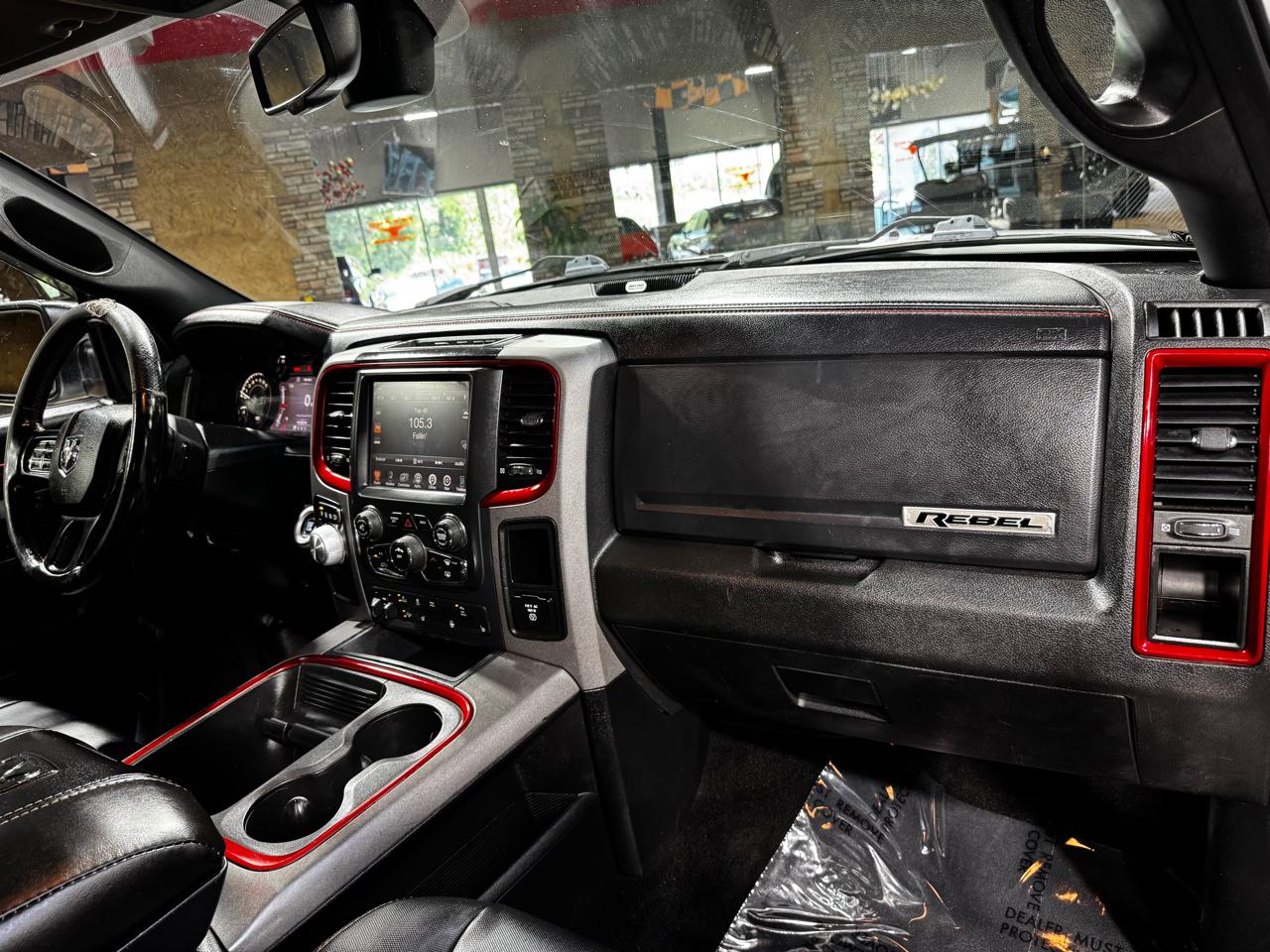 RAM 1500 2WD Crew Cab 140.5" Rebel 2016