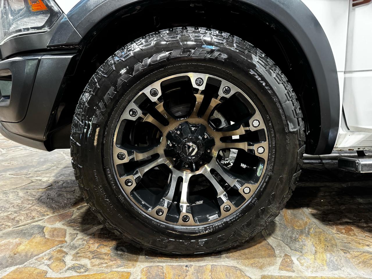 RAM 1500 2WD Crew Cab 140.5" Rebel 2016