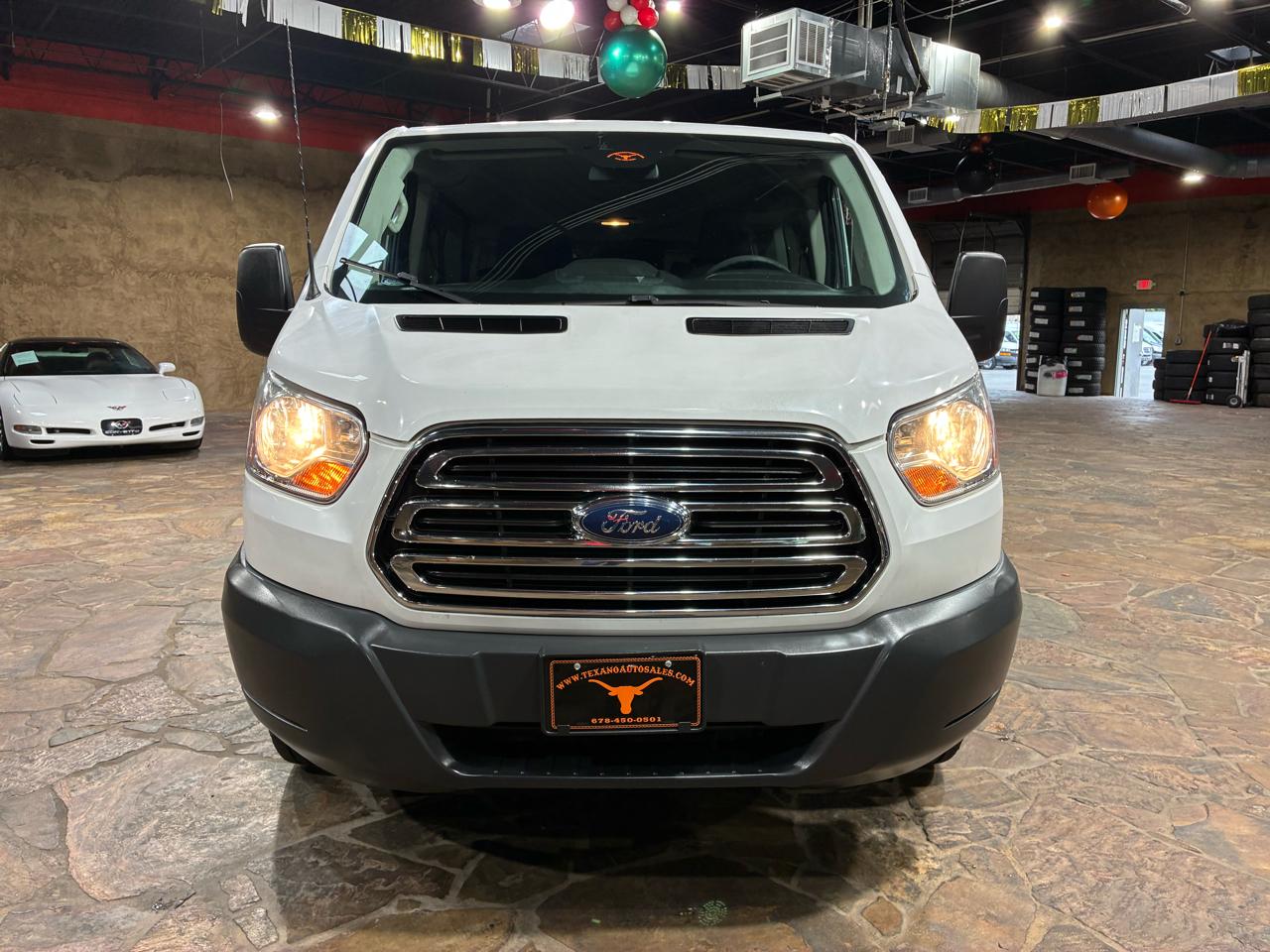 Ford Transit Passenger Wagon T-350 148" Low Roof XLT Sliding RH Dr 2018