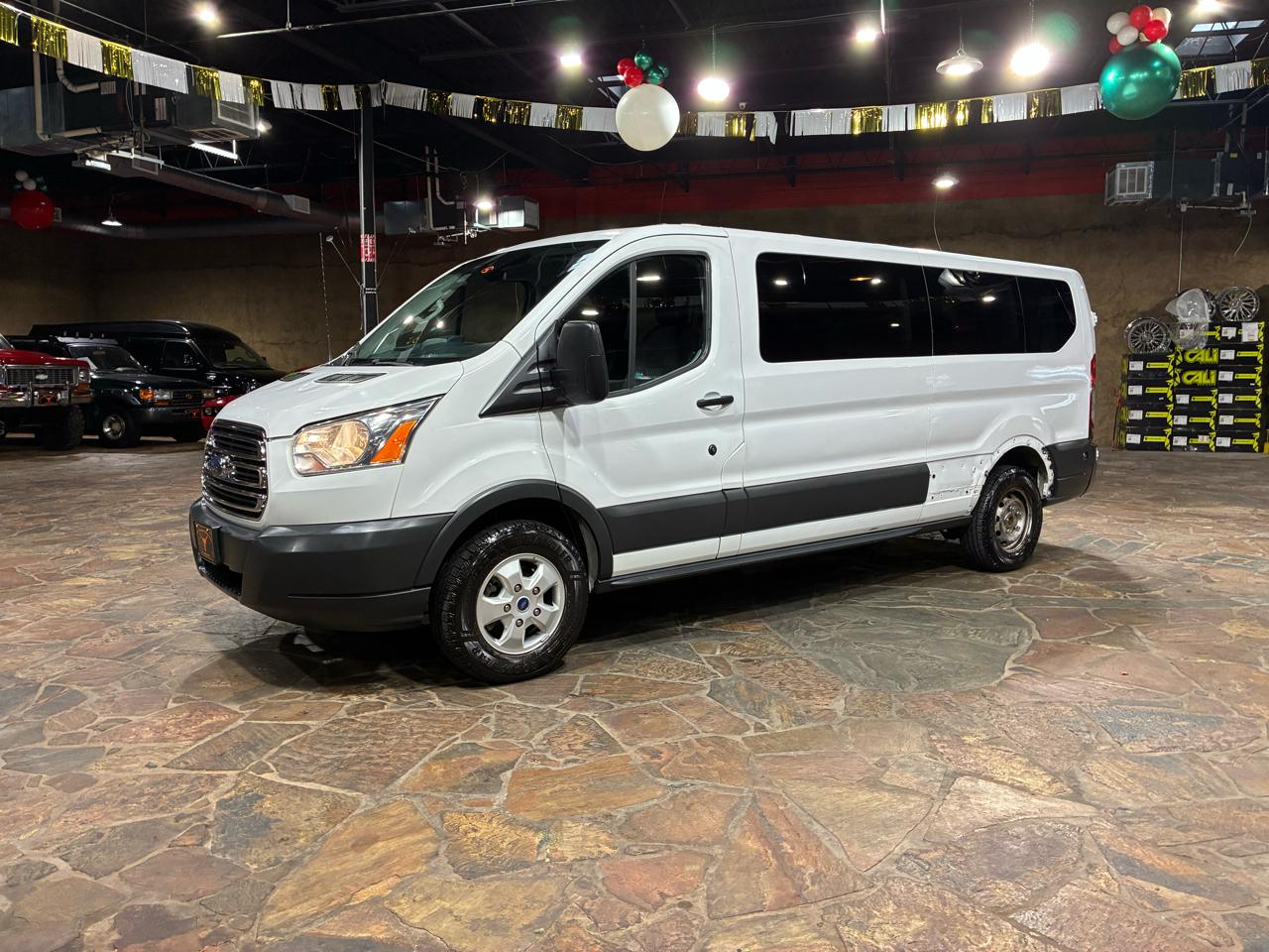 Ford Transit Passenger Wagon T-350 148" Low Roof XLT Sliding RH Dr 2018