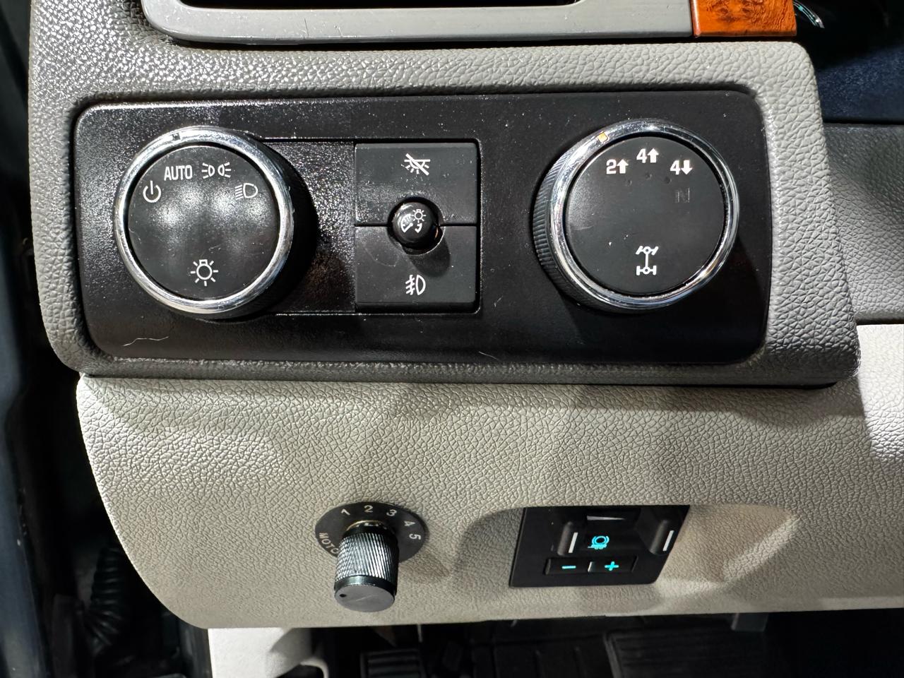Chevrolet Silverado 2500HD 4WD Crew Cab 153" LTZ 2008