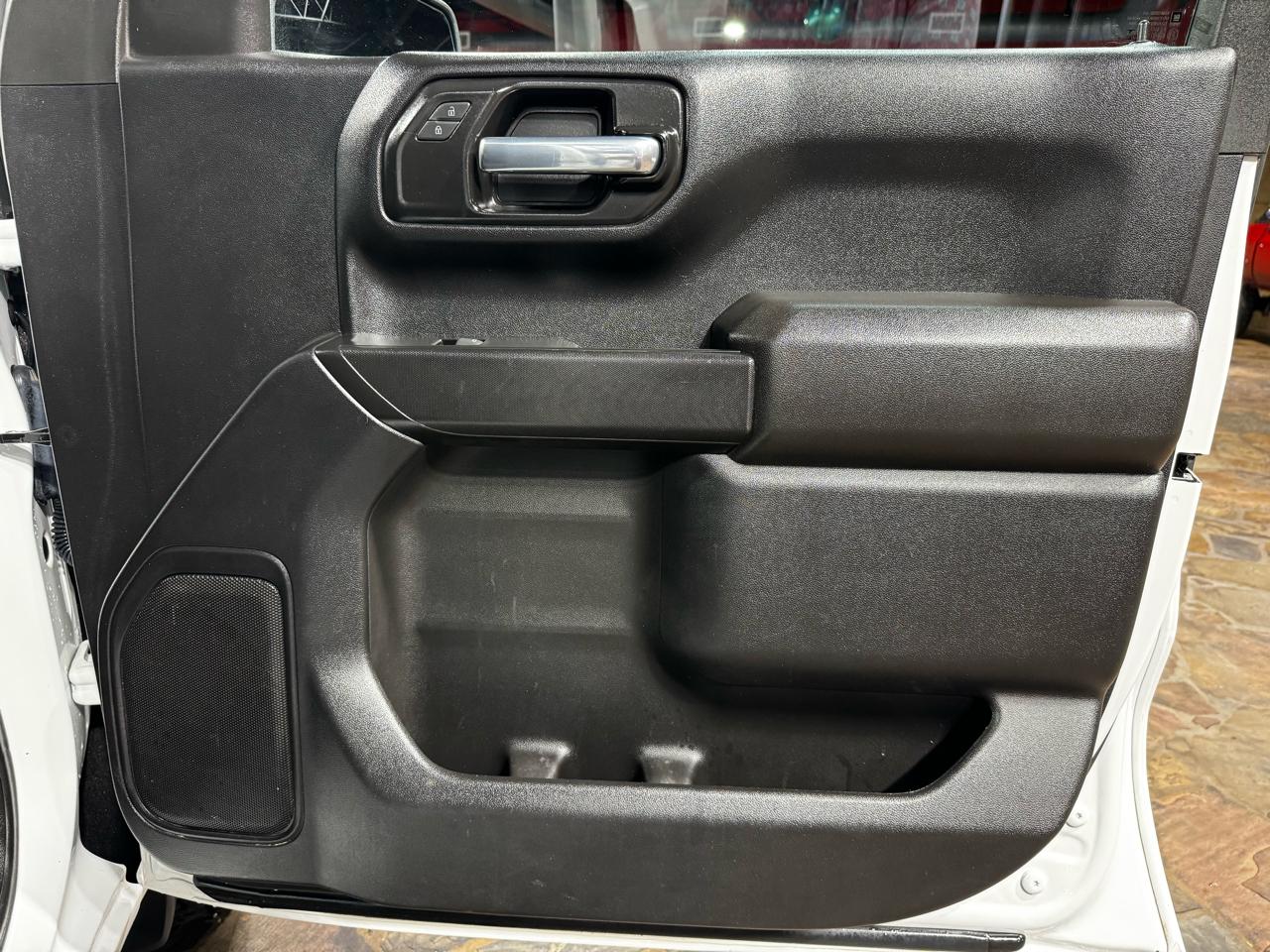 GMC Sierra 1500 4WD Crew Cab 147" Pro 2023
