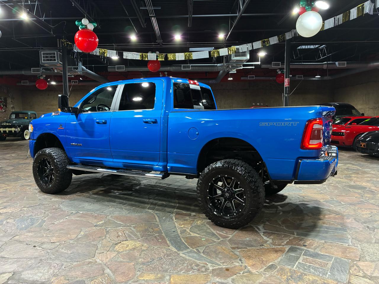 RAM 2500 Big Horn 4x4 Crew Cab 6'4" Box 2020