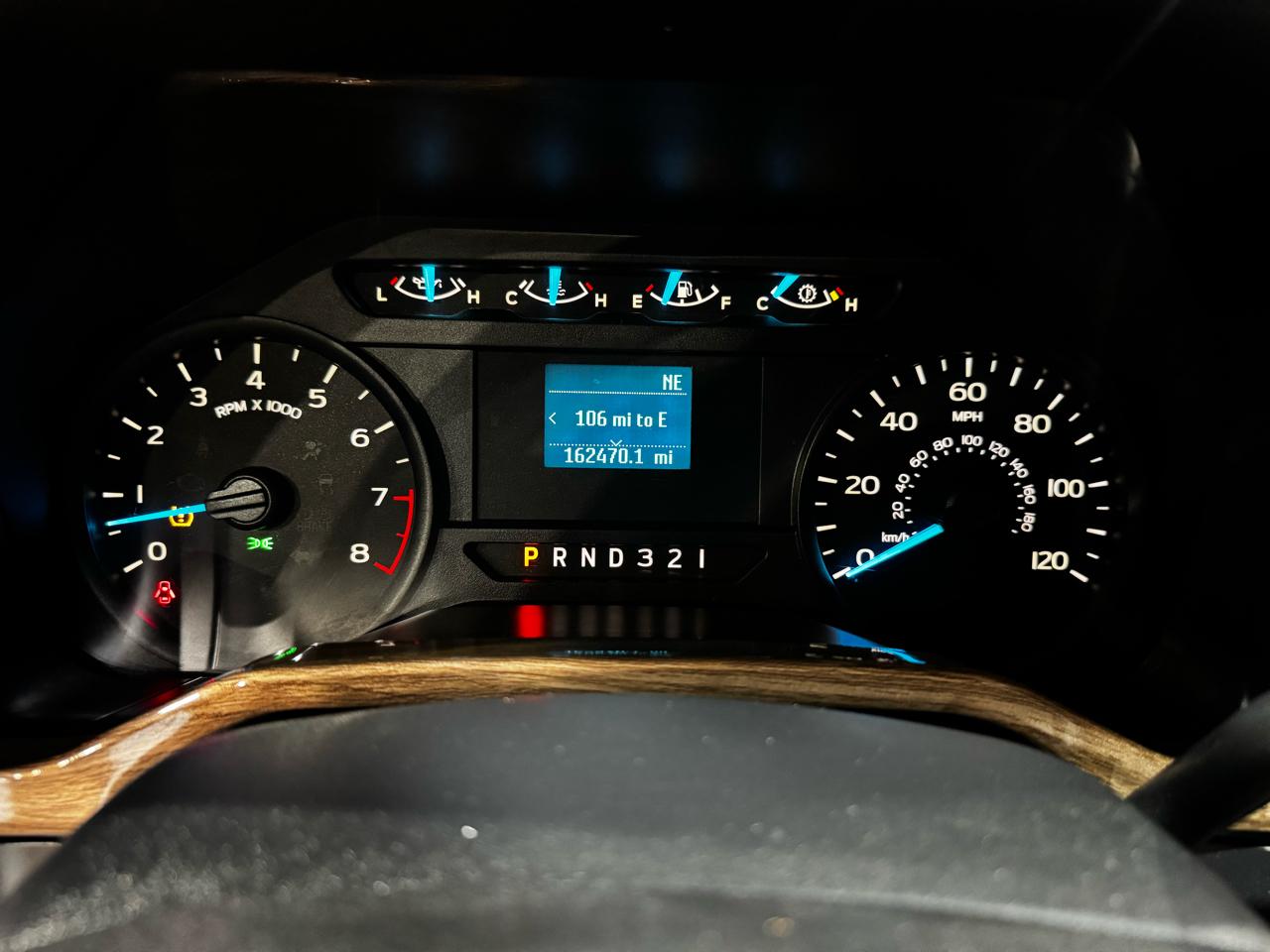 Ford F-150 2WD Reg Cab 141" XLT 2016
