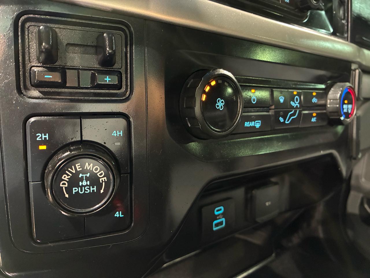 Ford F-150 4WD SuperCab 145" XL 2021