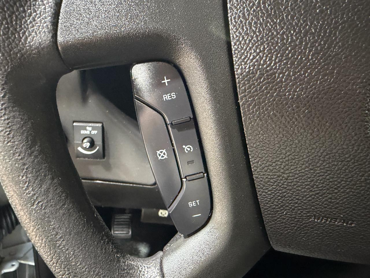 GMC Savana Cargo Van RWD 2500 135" 2017