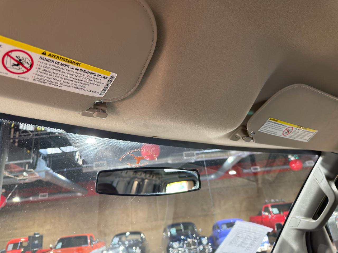 GMC Savana Cargo Van RWD 2500 135" 2017