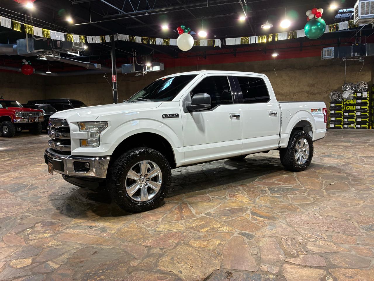 Ford F-150 4WD SuperCab 133" XLT 2015