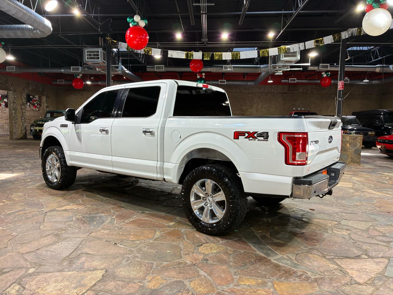 Ford F-150 4WD SuperCab 133" XLT 2015