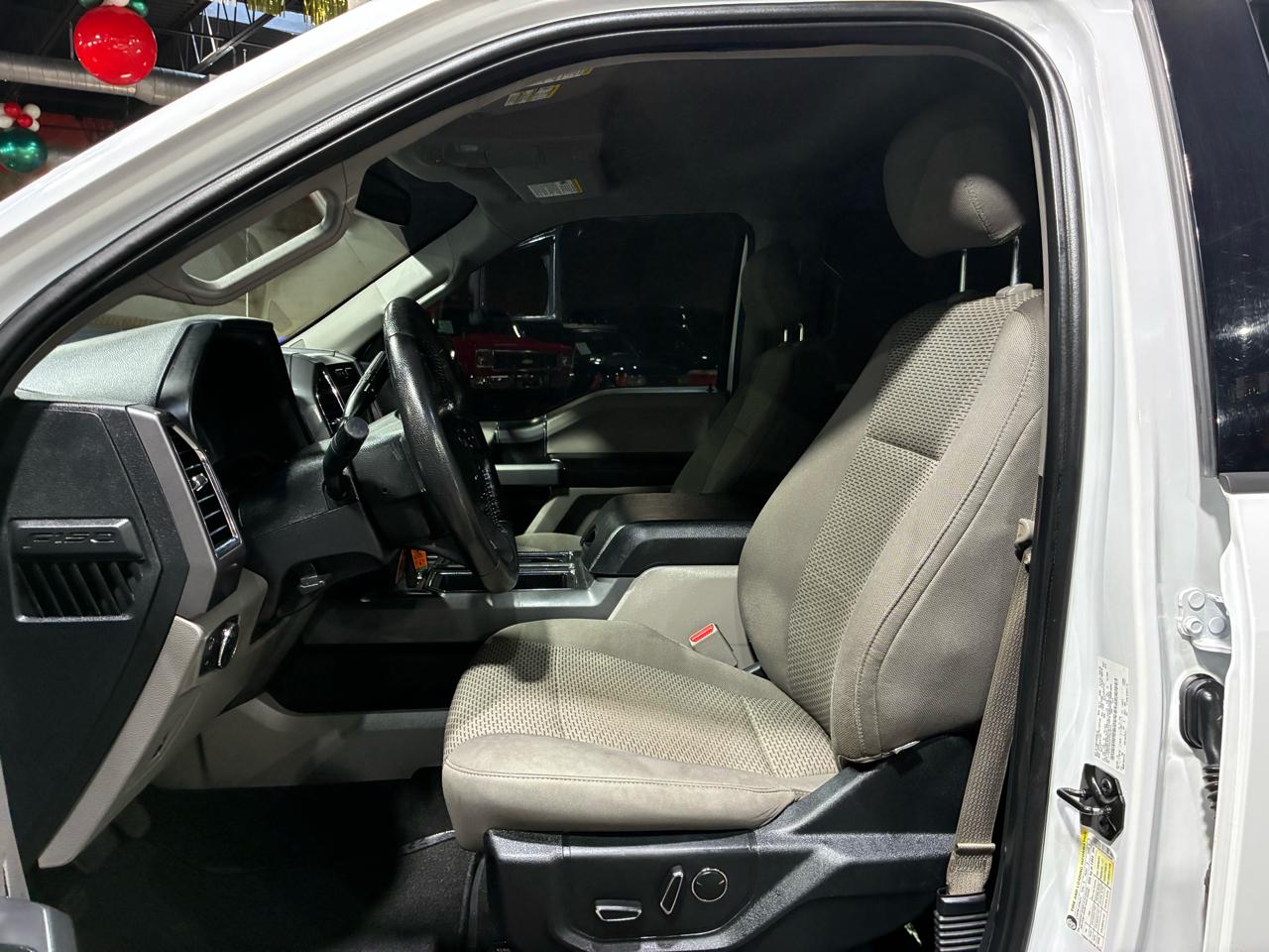 Ford F-150 4WD SuperCab 133" XLT 2015