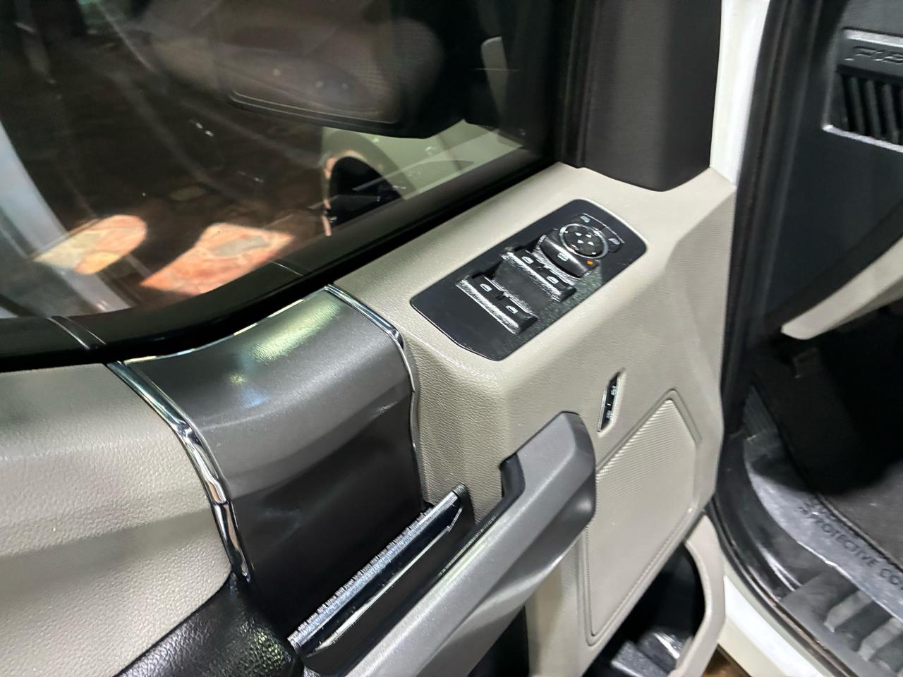 Ford F-150 4WD SuperCab 133" XLT 2015