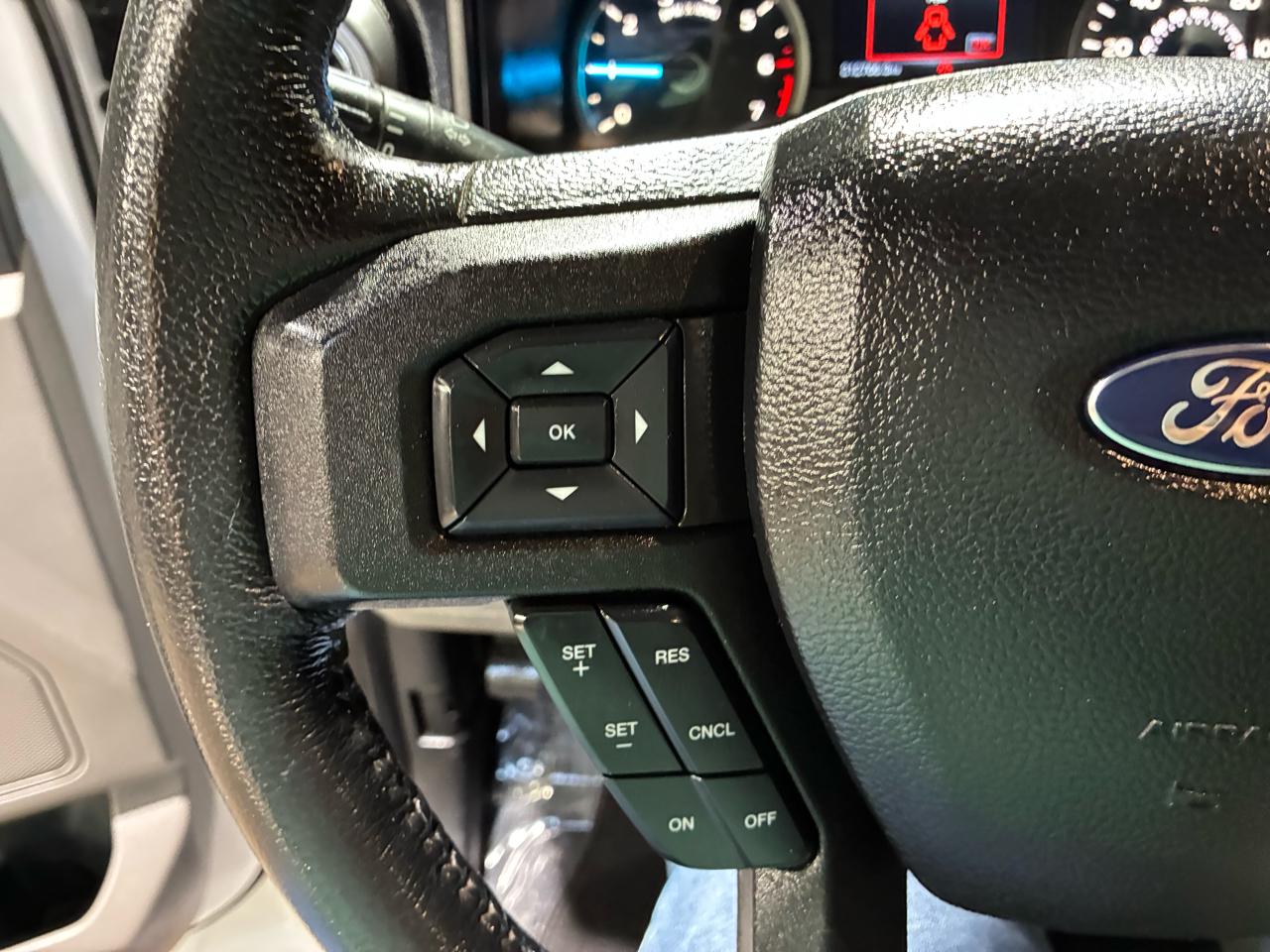Ford F-150 4WD SuperCab 133" XLT 2015