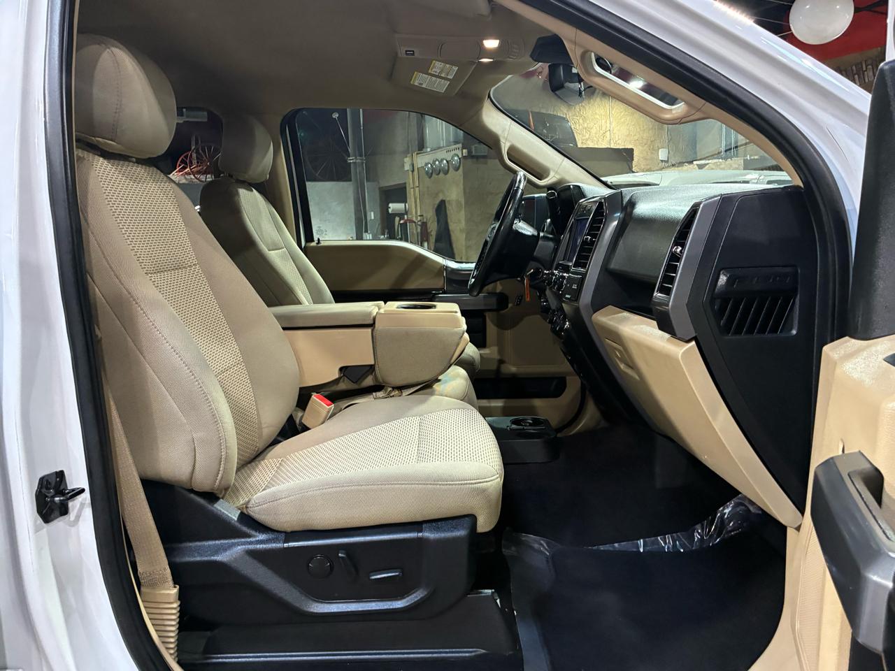 Ford F-150 2WD Supercab 133" XLT 2019