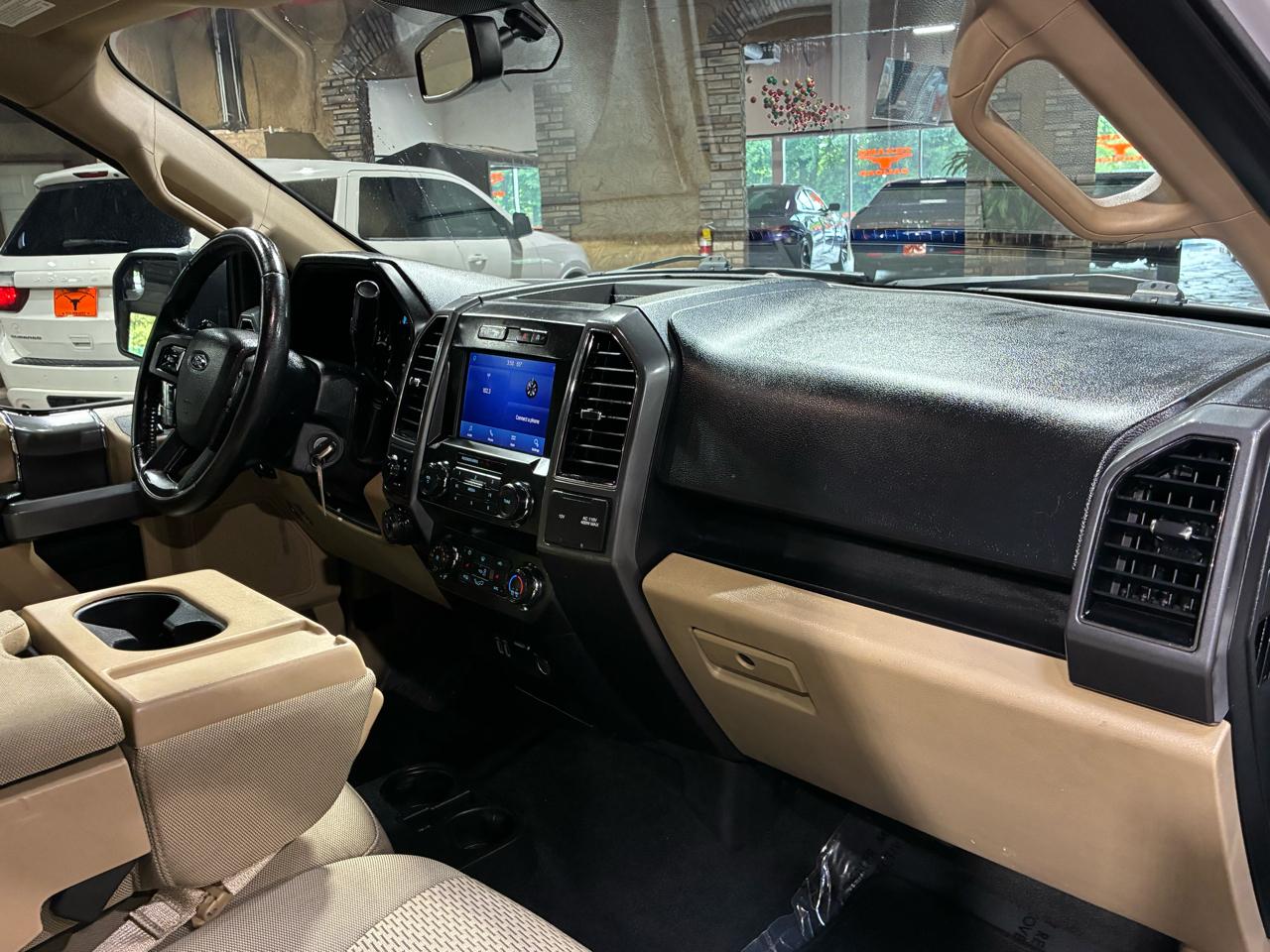 Ford F-150 2WD Supercab 133" XLT 2019