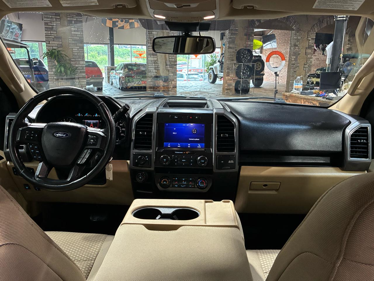 Ford F-150 2WD Supercab 133" XLT 2019