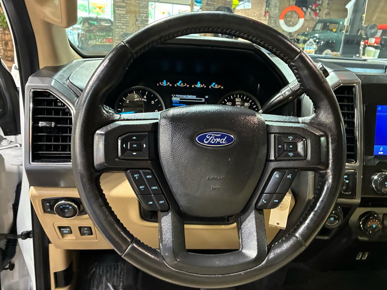Ford F-150 2WD Supercab 133" XLT 2019