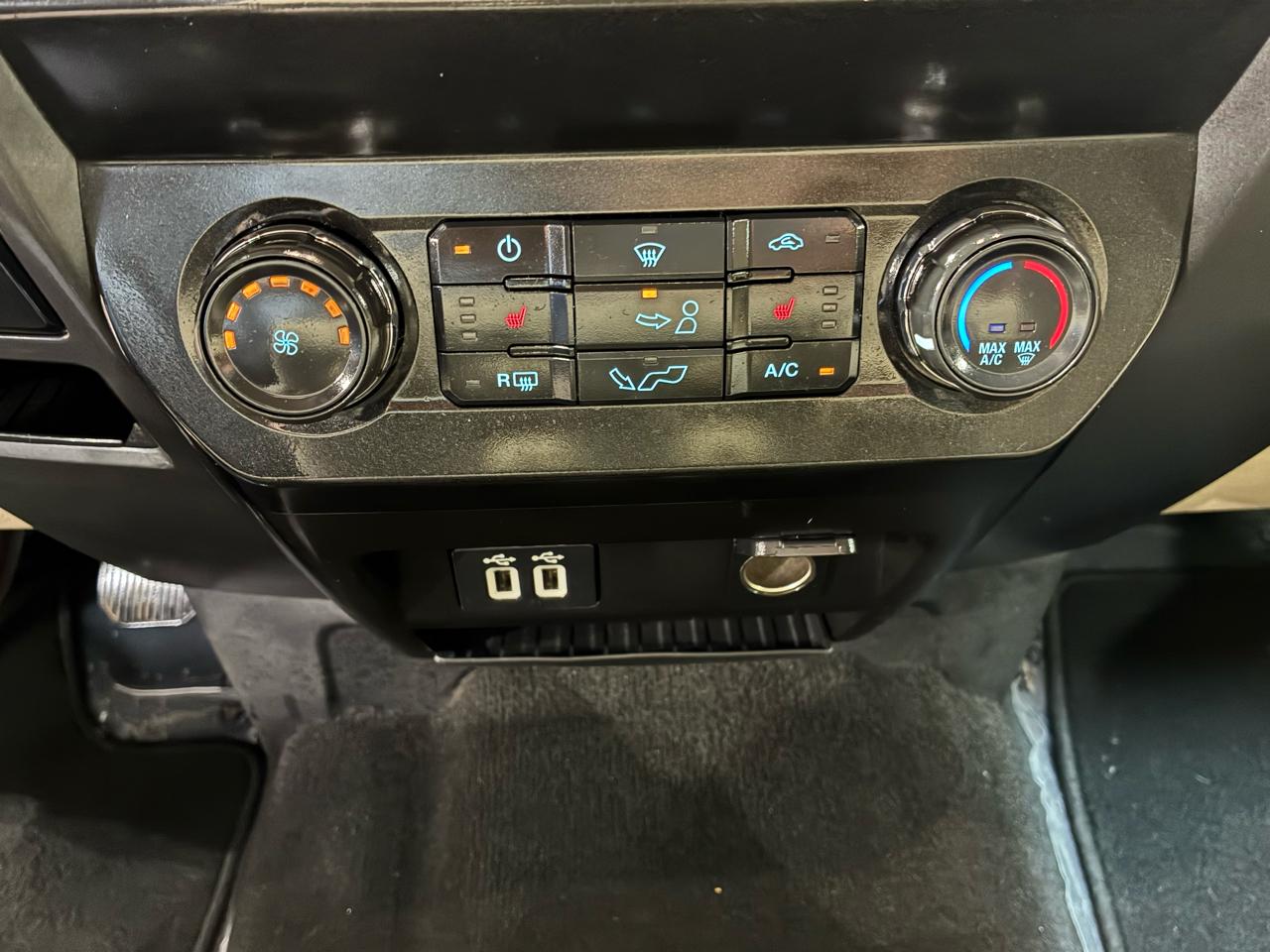Ford F-150 2WD Supercab 133" XLT 2019