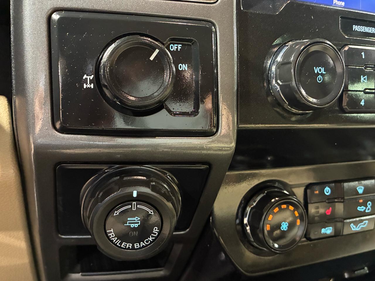 Ford F-150 2WD Supercab 133" XLT 2019