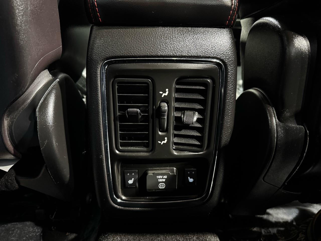 Dodge Durango 2WD 4dr R/T 2011