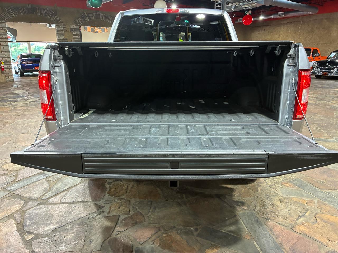 Ford F-150 XLT SuperCrew 4WD 2020