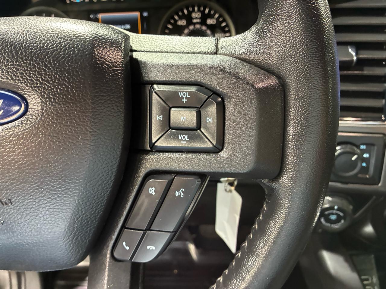 Ford F-150 XLT SuperCrew 4WD 2020