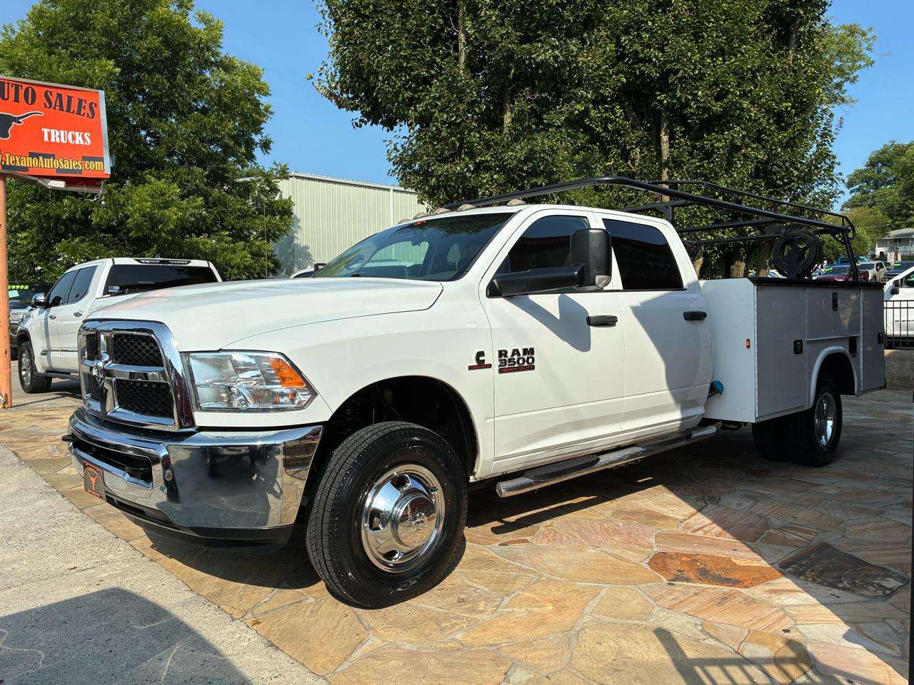 RAM 3500 Chassis Cab Tradesman 2WD Crew Cab 60" CA 172.4" WB 2018