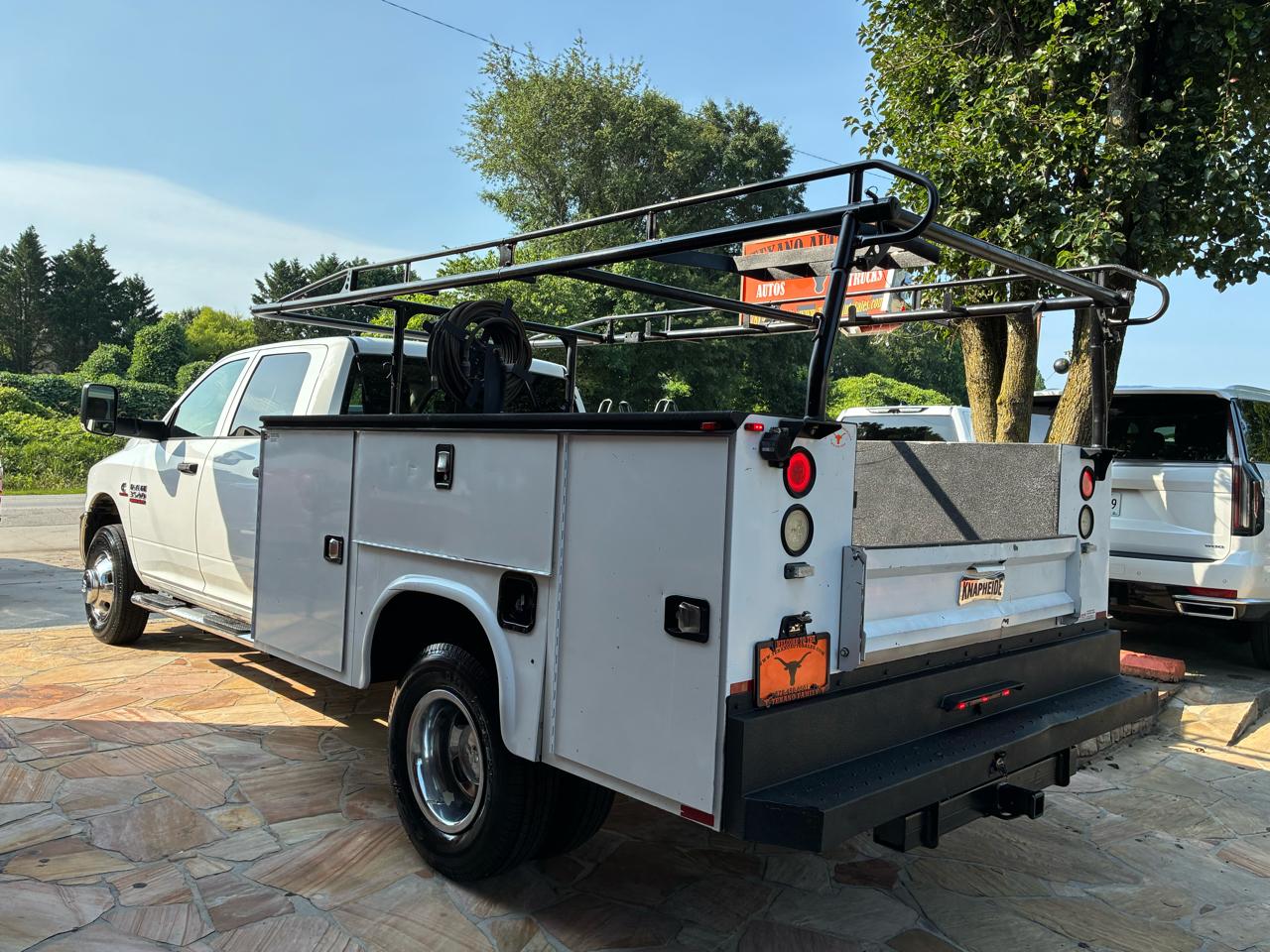 RAM 3500 Chassis Cab Tradesman 2WD Crew Cab 60" CA 172.4" WB 2018