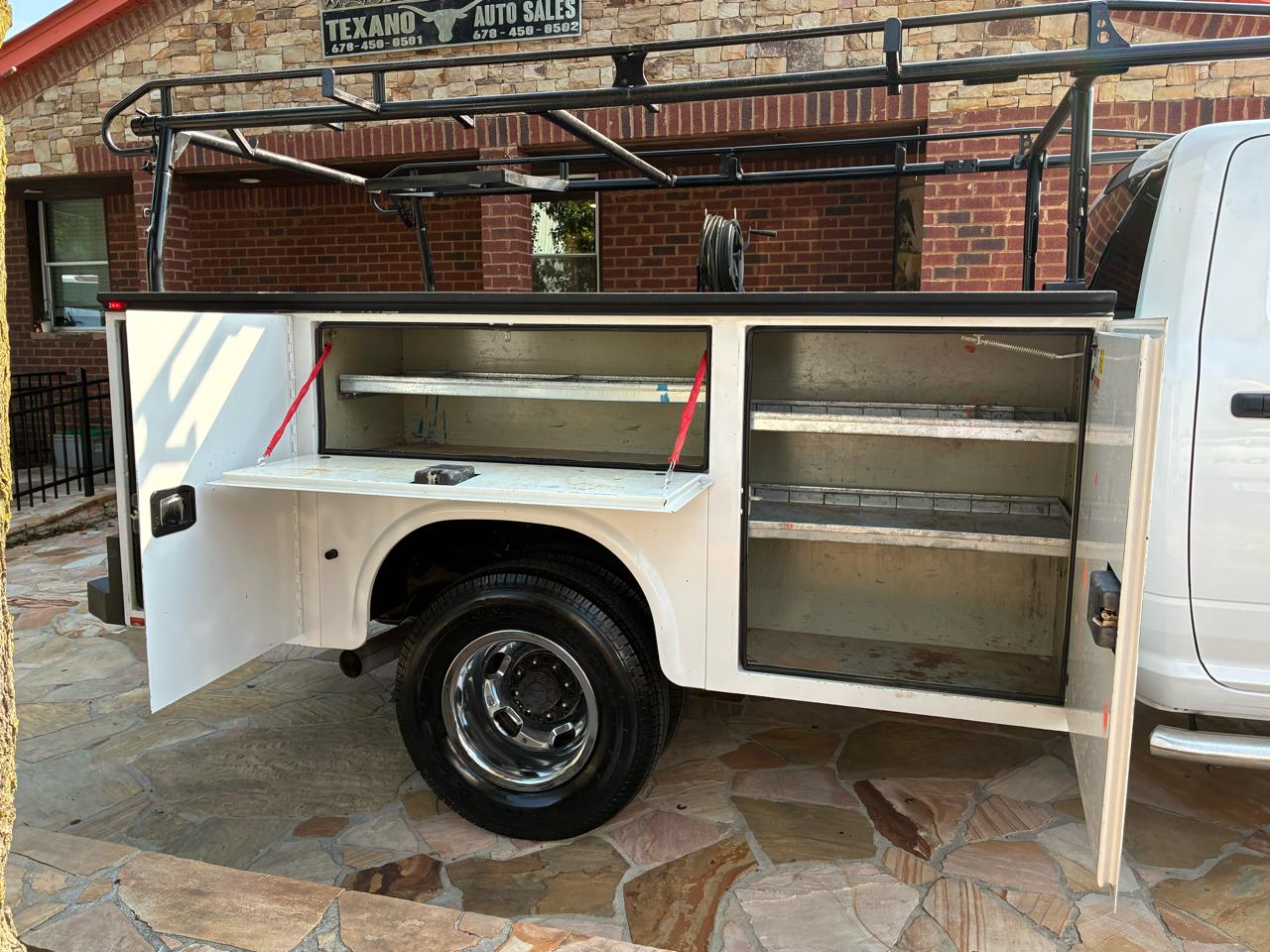 RAM 3500 Chassis Cab Tradesman 2WD Crew Cab 60" CA 172.4" WB 2018
