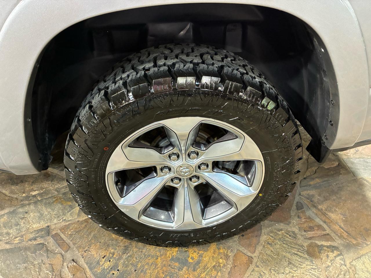 RAM 1500 Limited 4x4 Crew Cab 5'7" Box 2019