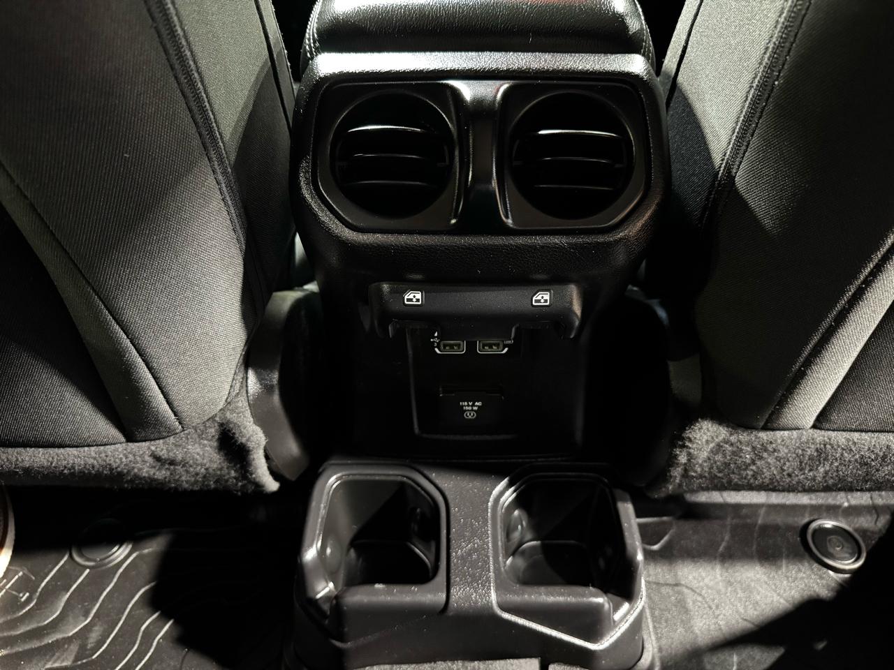 Jeep Wrangler Unlimited Sahara 4x4 2019