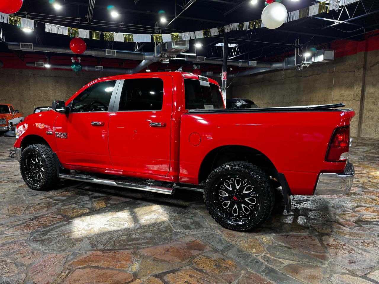 RAM 1500 4WD Crew Cab 140.5" Big Horn 2013