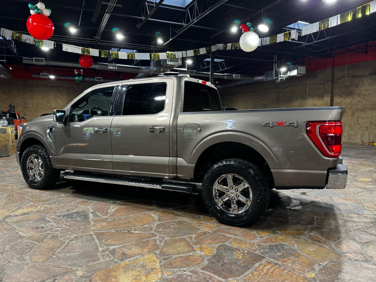 Ford F-150 XLT 4WD SuperCrew 5.5' Box 2021