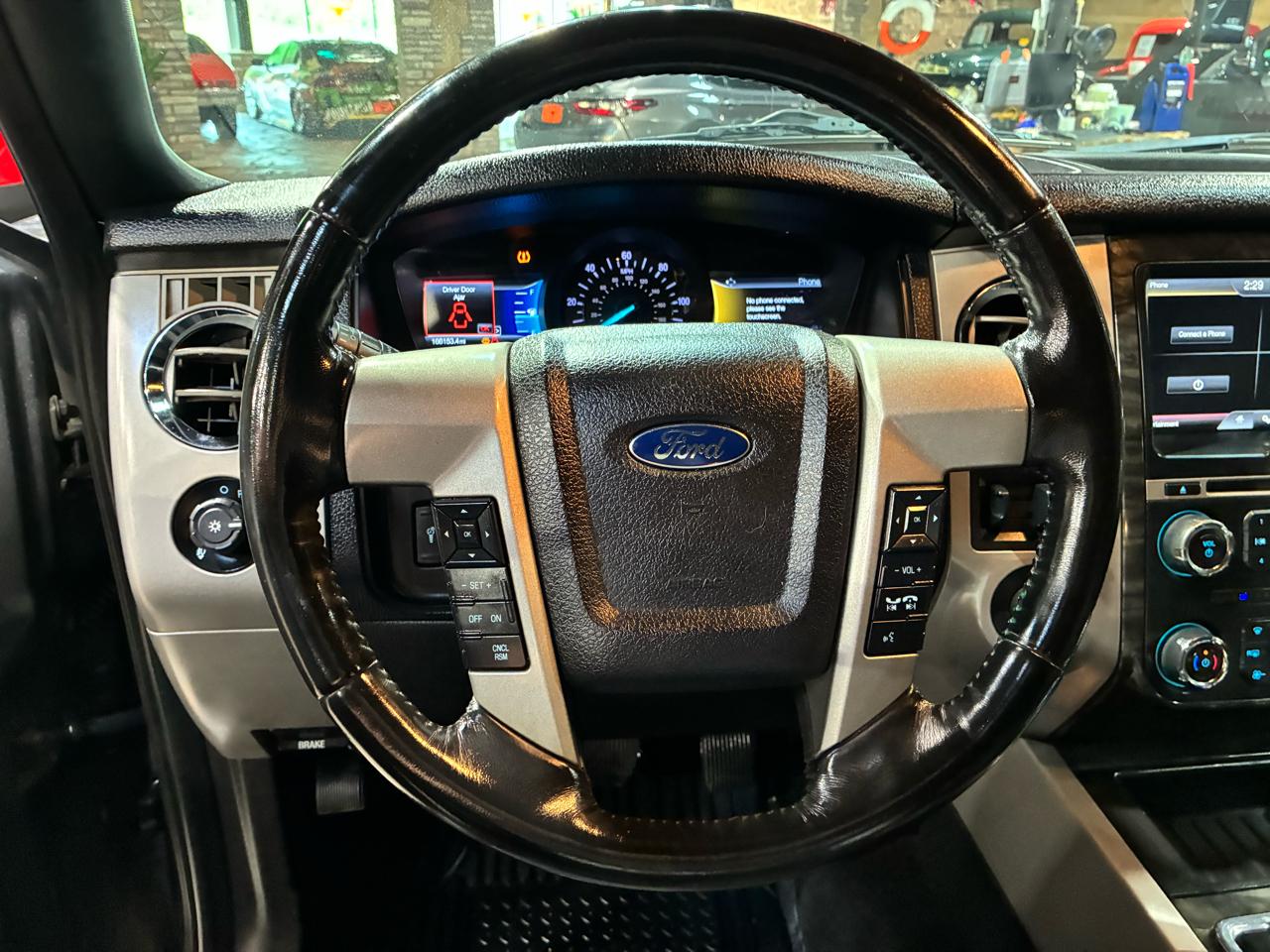 Ford Expedition 4WD 4dr Limited 2015