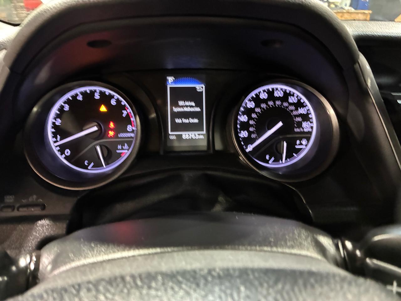 Toyota Camry SE Auto (Natl) 2022